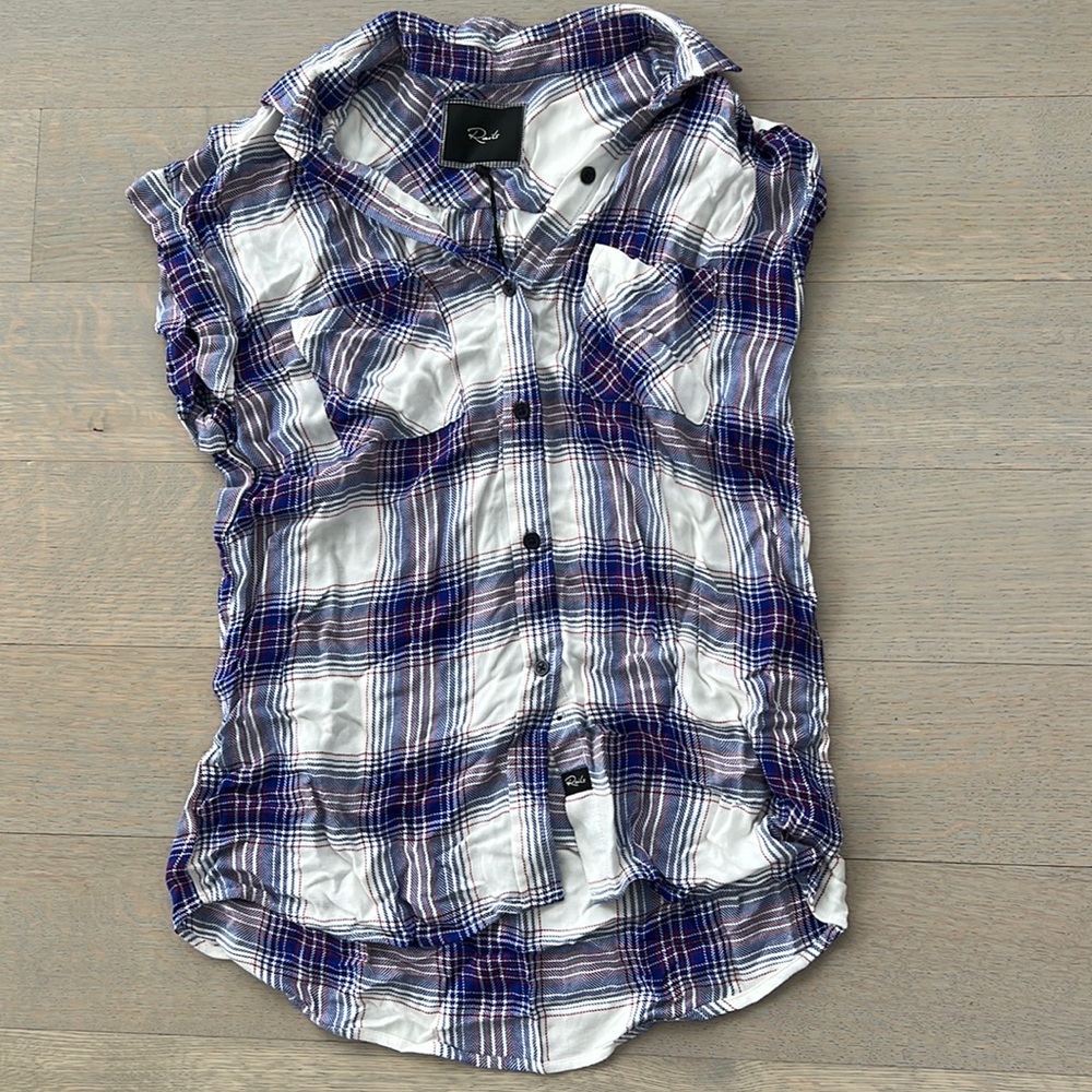 Rails Button Down